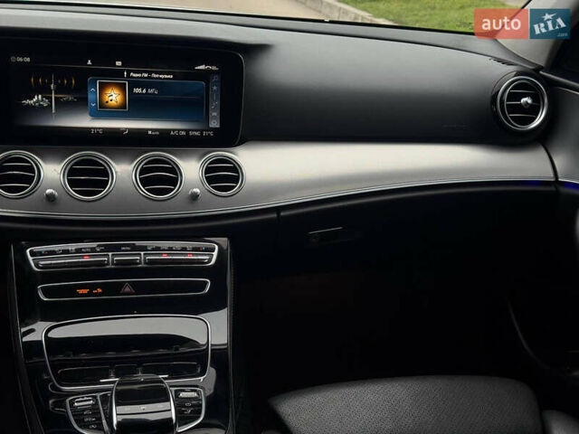 Серый Мерседес Е-Класс, объемом двигателя 1.95 л и пробегом 185 тыс. км за 24000 $, фото 12 на Automoto.ua