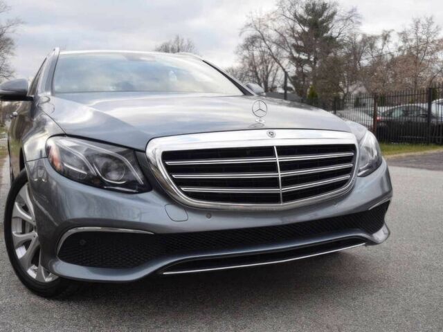 Сірий Мерседес Е-Клас, об'ємом двигуна 3 л та пробігом 61 тис. км за 12650 $, фото 2 на Automoto.ua