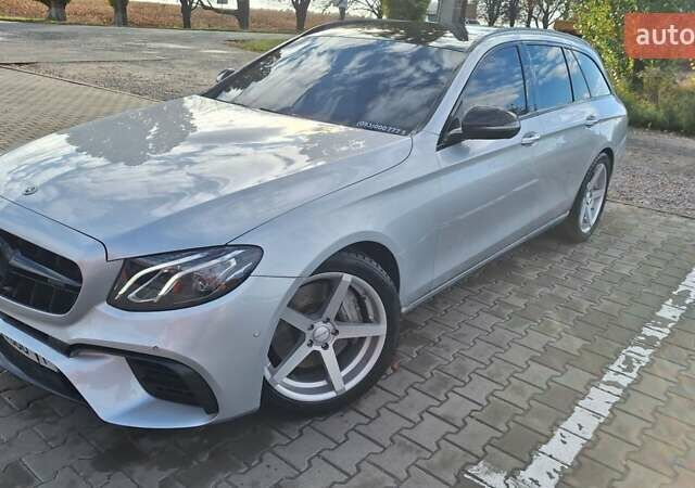 Сірий Мерседес Е-Клас, об'ємом двигуна 1.95 л та пробігом 183 тис. км за 20500 $, фото 1 на Automoto.ua
