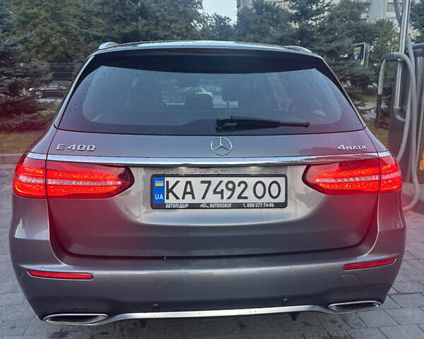 Серый Мерседес Е-Класс, объемом двигателя 3 л и пробегом 131 тыс. км за 31300 $, фото 5 на Automoto.ua