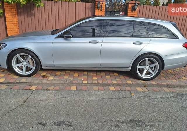 Сірий Мерседес Е-Клас, об'ємом двигуна 1.95 л та пробігом 183 тис. км за 20500 $, фото 21 на Automoto.ua