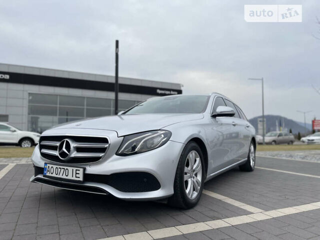 Серый Мерседес Е-Класс, объемом двигателя 2 л и пробегом 223 тыс. км за 20499 $, фото 5 на Automoto.ua