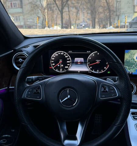 Серый Мерседес Е-Класс, объемом двигателя 3 л и пробегом 79 тыс. км за 27000 $, фото 17 на Automoto.ua