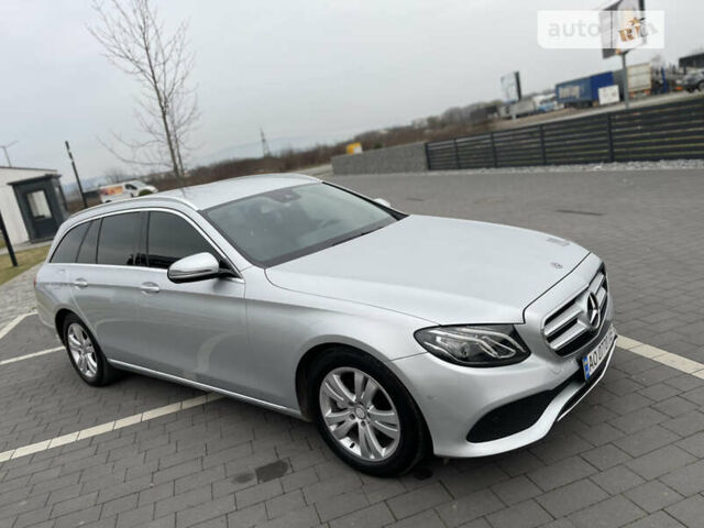 Серый Мерседес Е-Класс, объемом двигателя 2 л и пробегом 223 тыс. км за 20499 $, фото 12 на Automoto.ua