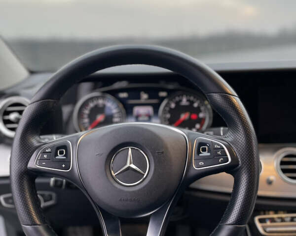 Серый Мерседес Е-Класс, объемом двигателя 2 л и пробегом 223 тыс. км за 20499 $, фото 34 на Automoto.ua