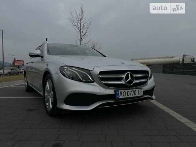 Серый Мерседес Е-Класс, объемом двигателя 2 л и пробегом 223 тыс. км за 20499 $, фото 6 на Automoto.ua