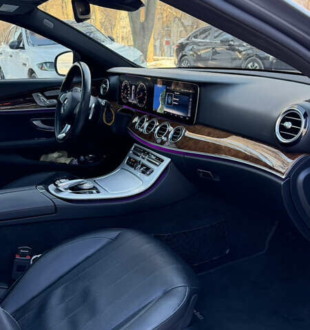 Серый Мерседес Е-Класс, объемом двигателя 3 л и пробегом 79 тыс. км за 27000 $, фото 12 на Automoto.ua