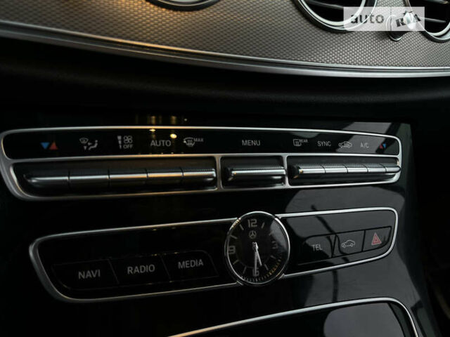 Серый Мерседес Е-Класс, объемом двигателя 2 л и пробегом 223 тыс. км за 20499 $, фото 40 на Automoto.ua