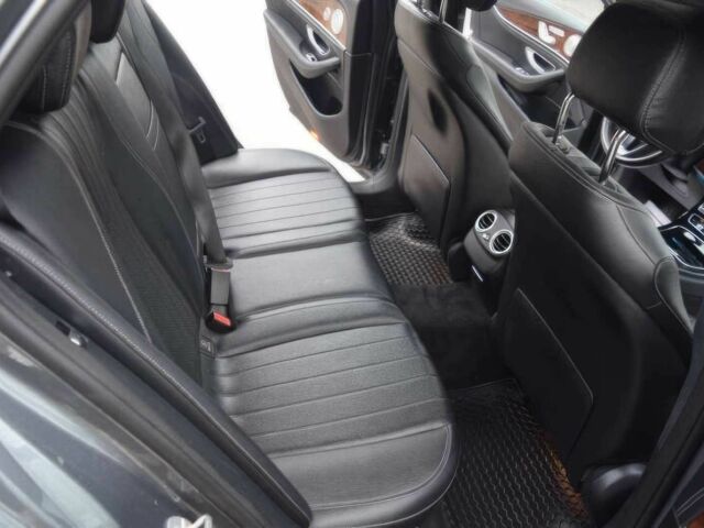 Сірий Мерседес Е-Клас, об'ємом двигуна 3 л та пробігом 61 тис. км за 12650 $, фото 11 на Automoto.ua