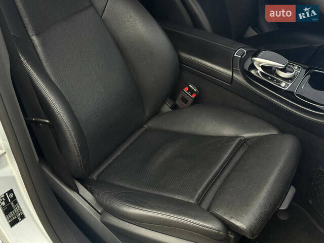 Серый Мерседес Е-Класс, объемом двигателя 1.95 л и пробегом 185 тыс. км за 24000 $, фото 17 на Automoto.ua