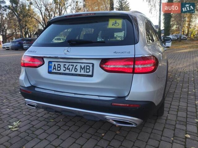 Сірий Мерседес Е-Клас, об'ємом двигуна 1.95 л та пробігом 197 тис. км за 32800 $, фото 5 на Automoto.ua