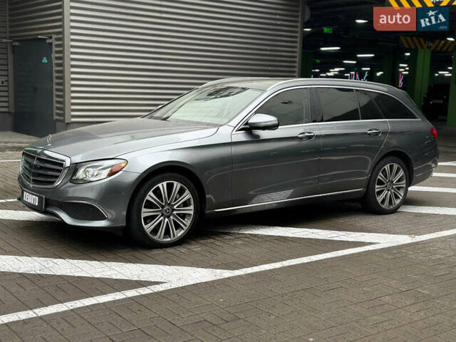 Мерседес Е-Клас 2018 у Києві на Automoto.ua Сірий Мерседес Е-Клас, об'ємом двигуна 3 л та пробігом 40 тис. км за 32700 $, фото 3 на Automoto.ua