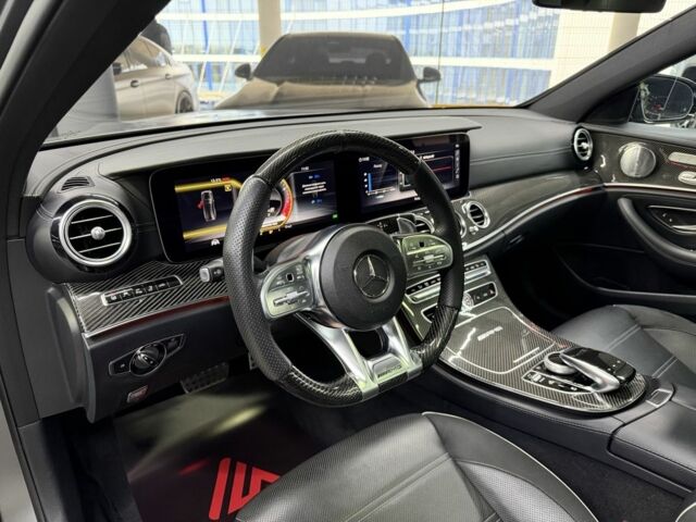 Серый Мерседес Е-Класс, объемом двигателя 4 л и пробегом 83 тыс. км за 61500 $, фото 17 на Automoto.ua