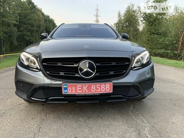 Серый Мерседес Е-Класс, объемом двигателя 2 л и пробегом 140 тыс. км за 35000 $, фото 1 на Automoto.ua