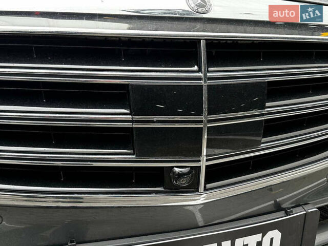 Мерседес Е-Клас 2018 у Києві на Automoto.ua Сірий Мерседес Е-Клас, об'ємом двигуна 3 л та пробігом 40 тис. км за 32700 $, фото 32 на Automoto.ua