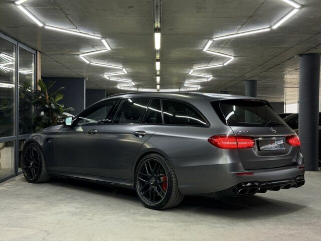 Серый Мерседес Е-Класс, объемом двигателя 4 л и пробегом 83 тыс. км за 61500 $, фото 14 на Automoto.ua