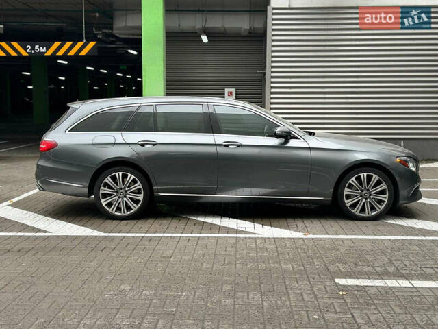 Мерседес Е-Клас 2018 у Києві на Automoto.ua Сірий Мерседес Е-Клас, об'ємом двигуна 3 л та пробігом 40 тис. км за 32700 $, фото 10 на Automoto.ua