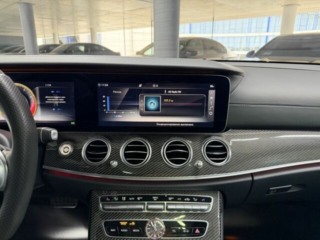 Серый Мерседес Е-Класс, объемом двигателя 4 л и пробегом 83 тыс. км за 61500 $, фото 21 на Automoto.ua