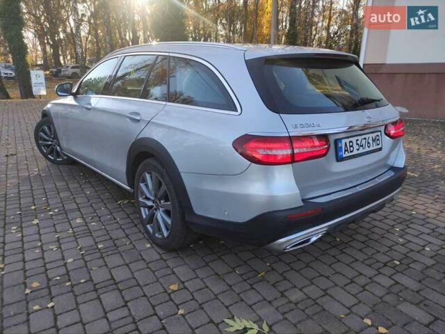 Сірий Мерседес Е-Клас, об'ємом двигуна 1.95 л та пробігом 197 тис. км за 32800 $, фото 4 на Automoto.ua