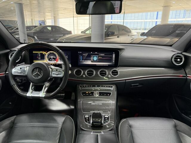 Серый Мерседес Е-Класс, объемом двигателя 4 л и пробегом 83 тыс. км за 61500 $, фото 20 на Automoto.ua