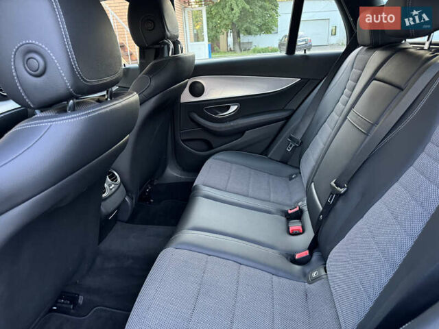 Серый Мерседес Е-Класс, объемом двигателя 2 л и пробегом 189 тыс. км за 21500 $, фото 36 на Automoto.ua