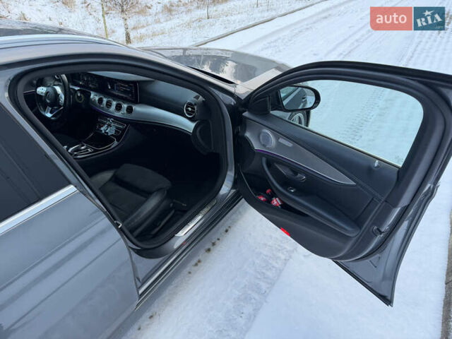 Серый Мерседес Е-Класс, объемом двигателя 1.95 л и пробегом 250 тыс. км за 23500 $, фото 15 на Automoto.ua