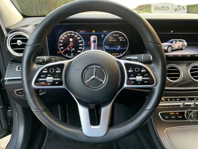 Серый Мерседес Е-Класс, объемом двигателя 2 л и пробегом 140 тыс. км за 35000 $, фото 32 на Automoto.ua