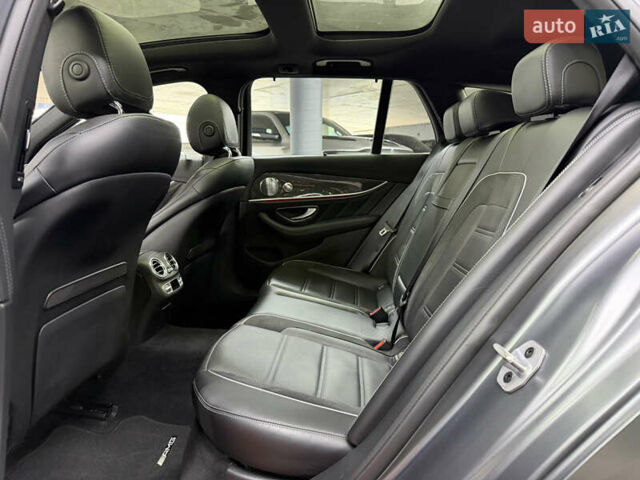 Серый Мерседес Е-Класс, объемом двигателя 4 л и пробегом 83 тыс. км за 61500 $, фото 22 на Automoto.ua