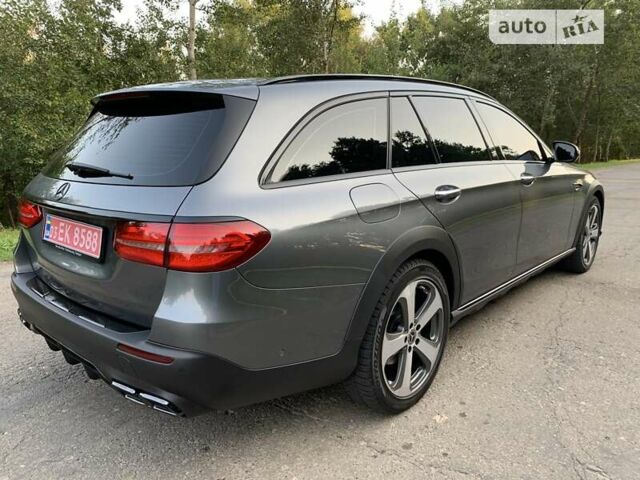Серый Мерседес Е-Класс, объемом двигателя 2 л и пробегом 140 тыс. км за 35000 $, фото 7 на Automoto.ua