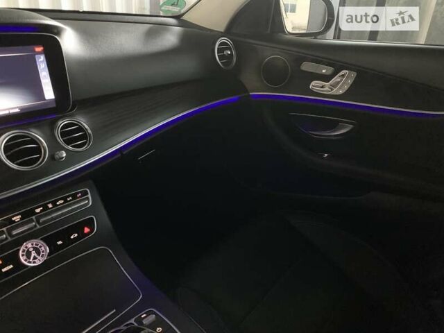 Серый Мерседес Е-Класс, объемом двигателя 2 л и пробегом 140 тыс. км за 35000 $, фото 42 на Automoto.ua