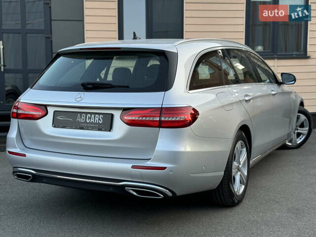 Серый Мерседес Е-Класс, объемом двигателя 2 л и пробегом 189 тыс. км за 21500 $, фото 23 на Automoto.ua