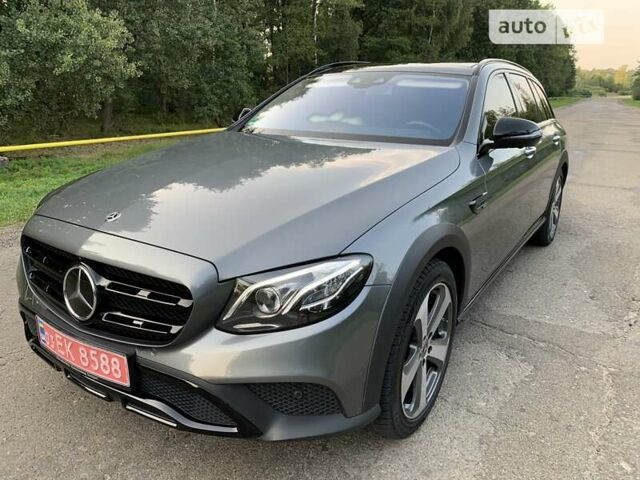 Серый Мерседес Е-Класс, объемом двигателя 2 л и пробегом 140 тыс. км за 35000 $, фото 15 на Automoto.ua