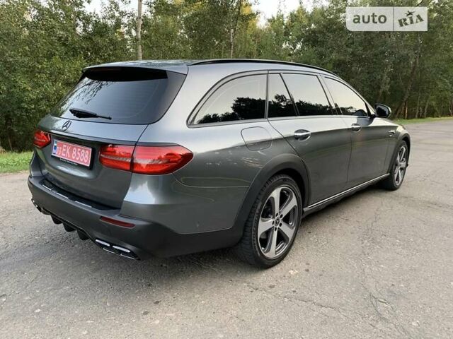 Серый Мерседес Е-Класс, объемом двигателя 2 л и пробегом 140 тыс. км за 35000 $, фото 6 на Automoto.ua