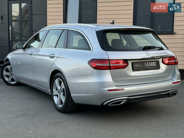 Серый Мерседес Е-Класс, объемом двигателя 2 л и пробегом 189 тыс. км за 21500 $, фото 15 на Automoto.ua