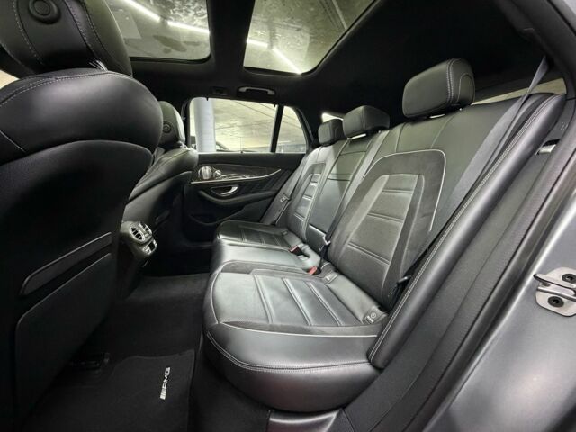 Серый Мерседес Е-Класс, объемом двигателя 4 л и пробегом 83 тыс. км за 61500 $, фото 18 на Automoto.ua