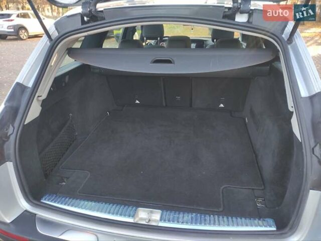 Сірий Мерседес Е-Клас, об'ємом двигуна 1.95 л та пробігом 197 тис. км за 32800 $, фото 12 на Automoto.ua