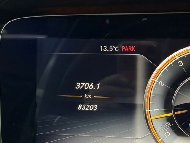 Серый Мерседес Е-Класс, объемом двигателя 4 л и пробегом 83 тыс. км за 61500 $, фото 23 на Automoto.ua