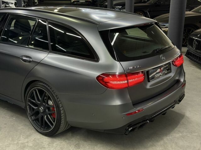 Серый Мерседес Е-Класс, объемом двигателя 4 л и пробегом 83 тыс. км за 61500 $, фото 13 на Automoto.ua