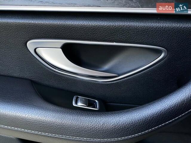 Серый Мерседес Е-Класс, объемом двигателя 1.95 л и пробегом 397 тыс. км за 23499 $, фото 70 на Automoto.ua