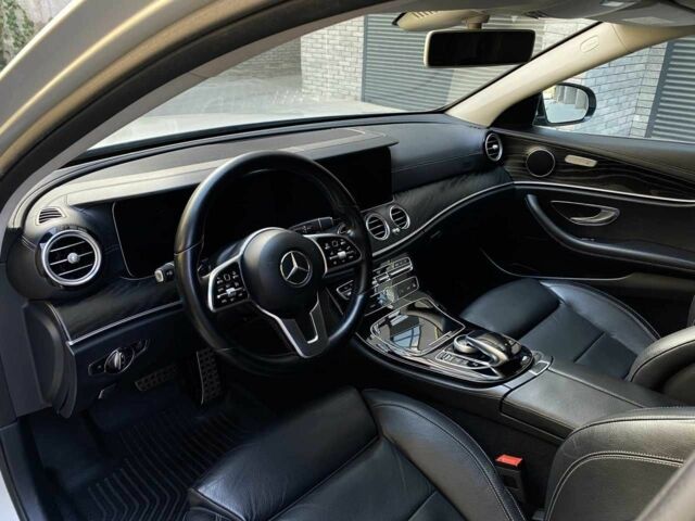 Мерседес Е-Класс 2019 в Хмельницком на Automoto.ua Серый Мерседес Е-Класс, объемом двигателя 1.95 л и пробегом 397 тыс. км за 23499 $, фото 8 на Automoto.ua
