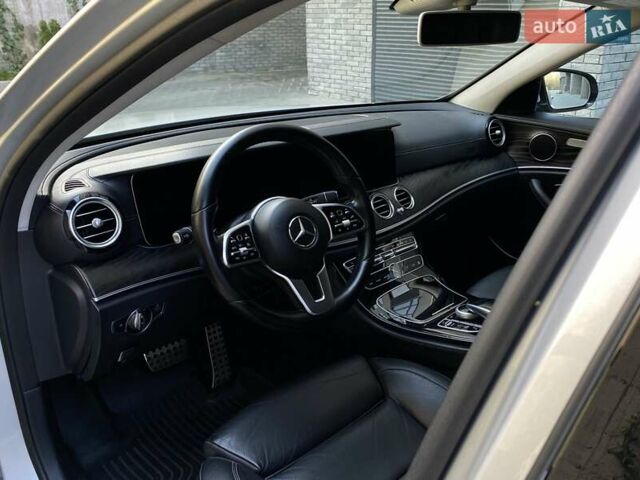 Серый Мерседес Е-Класс, объемом двигателя 1.95 л и пробегом 397 тыс. км за 23499 $, фото 34 на Automoto.ua