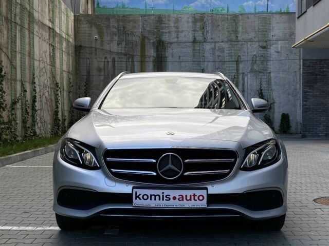 Мерседес Е-Класс 2019 в Хмельницком на Automoto.ua Серый Мерседес Е-Класс, объемом двигателя 1.95 л и пробегом 397 тыс. км за 23499 $, фото 2 на Automoto.ua