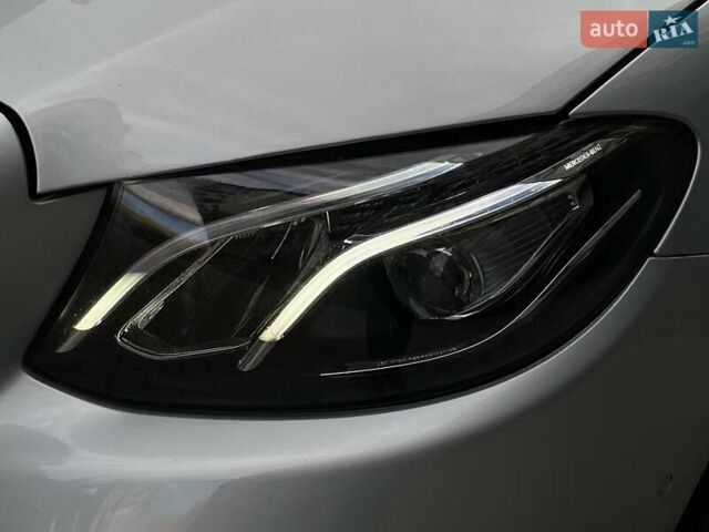 Серый Мерседес Е-Класс, объемом двигателя 1.95 л и пробегом 397 тыс. км за 23499 $, фото 24 на Automoto.ua
