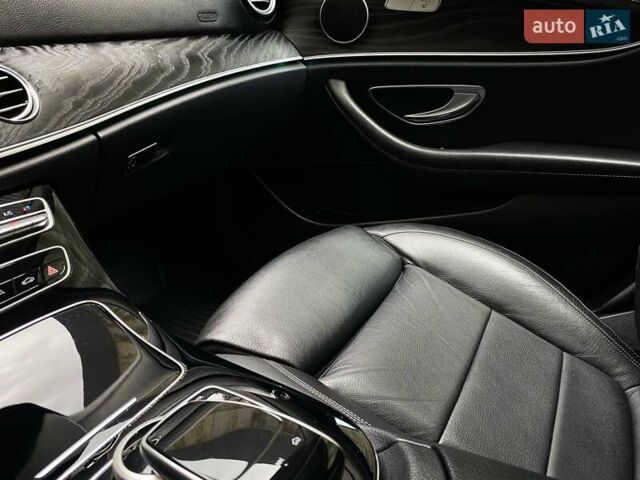 Серый Мерседес Е-Класс, объемом двигателя 1.95 л и пробегом 397 тыс. км за 23499 $, фото 66 на Automoto.ua