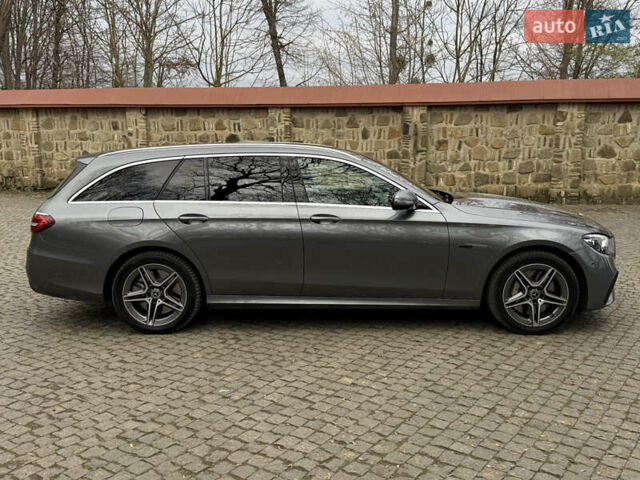 Сірий Мерседес Е-Клас, об'ємом двигуна 1.95 л та пробігом 22 тис. км за 41200 $, фото 11 на Automoto.ua