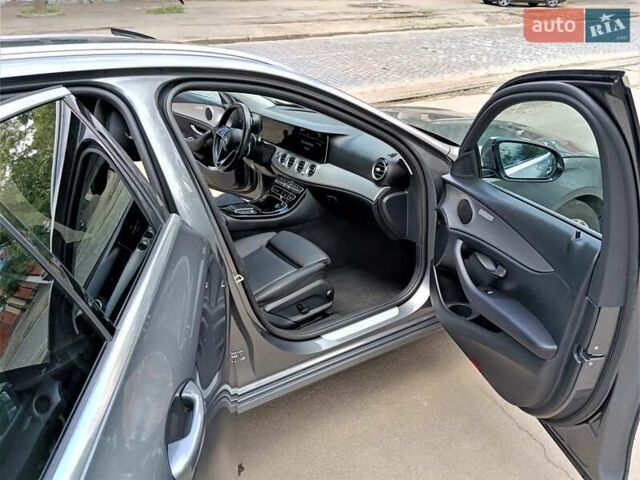 Серый Мерседес Е-Класс, объемом двигателя 1.95 л и пробегом 255 тыс. км за 28800 $, фото 60 на Automoto.ua