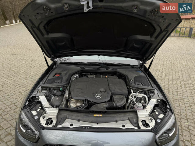 Сірий Мерседес Е-Клас, об'ємом двигуна 1.95 л та пробігом 22 тис. км за 41200 $, фото 37 на Automoto.ua