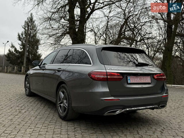 Сірий Мерседес Е-Клас, об'ємом двигуна 1.95 л та пробігом 22 тис. км за 41200 $, фото 6 на Automoto.ua