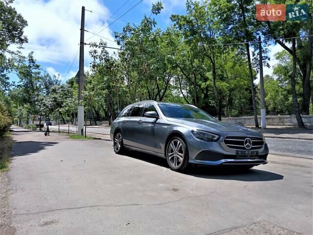 Серый Мерседес Е-Класс, объемом двигателя 1.95 л и пробегом 255 тыс. км за 28800 $, фото 35 на Automoto.ua