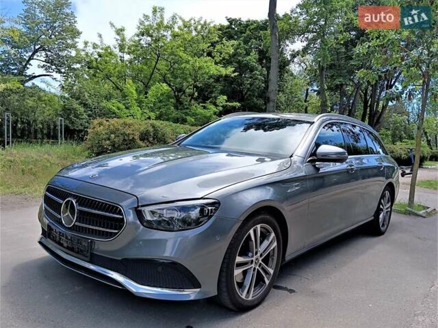 Серый Мерседес Е-Класс, объемом двигателя 1.95 л и пробегом 255 тыс. км за 28800 $, фото 74 на Automoto.ua
